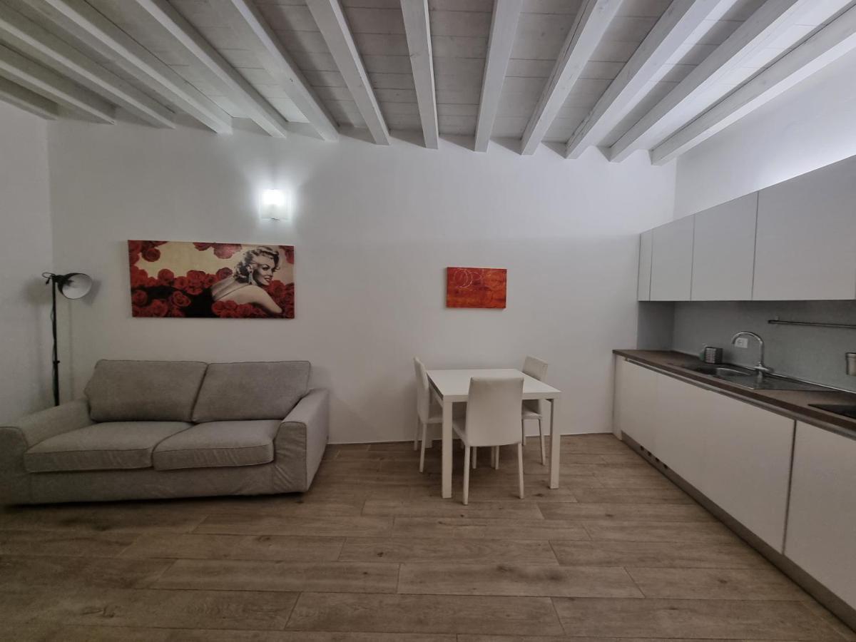 Profumo Di Lago Desenzano-By Goccia Di Lago Desenzano del Garda Exterior foto